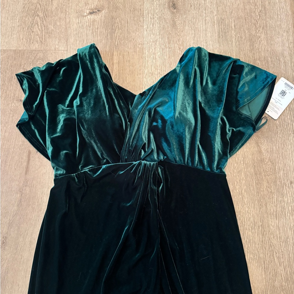 Revelry Bridesmaid Green Maternity Dress - Picture 3 of 4